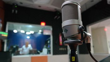 Sofia Gancedo, Gerente de Operaciones de Bricksave, estuvo en vivo en Radio Led